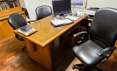 Oficina 120 m2 frente del Patio Olmos! 6 box individ. 2 oficinas exclusivas y 1 sala de reunión