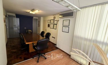 Oficina 120 m2 frente del Patio Olmos! 6 box individ. 2 oficinas exclusivas y 1 sala de reunión