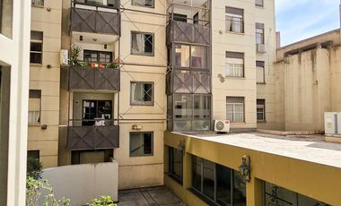 Oficina 120 m2 frente del Patio Olmos! 6 box individ. 2 oficinas exclusivas y 1 sala de reunión