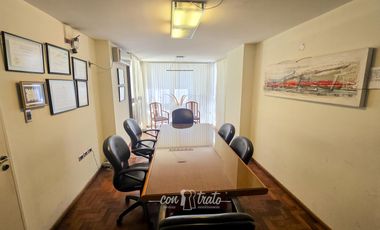 Oficina 120 m2 frente del Patio Olmos! 6 box individ. 2 oficinas exclusivas y 1 sala de reunión