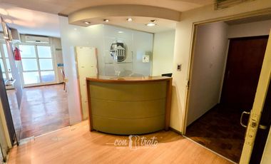 Oficina 120 m2 frente del Patio Olmos! 6 box individ. 2 oficinas exclusivas y 1 sala de reunión