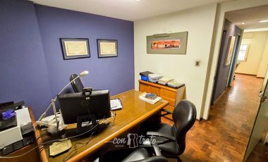Oficina 120 m2 frente del Patio Olmos! 6 box individ. 2 oficinas exclusivas y 1 sala de reunión