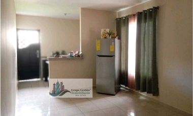 ALQUILER DE CASA EN LAS LOMAS SEMI AMOBLADA