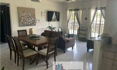 VENTA DE CASA EN BOQUETE.   DE 1,000 METROS COMPLETAMENTE CERCADA