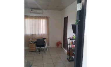 VENTA DE CASA EN BOQUETE.   DE 1,000 METROS COMPLETAMENTE CERCADA