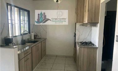 VENTA DE CASA EN BOQUETE.   DE 1,000 METROS COMPLETAMENTE CERCADA
