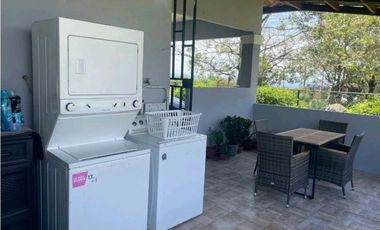 VENTA DE CASA EN BOQUETE.   DE 1,000 METROS COMPLETAMENTE CERCADA