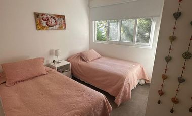 PUERTO VELERO: Casa de temporada. Linda vista. 9 personas.