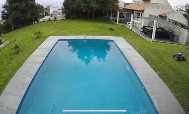 PUERTO VELERO: CASA TEMPORADA 10/12 PSNAS. QUINCHO Y PISCINA