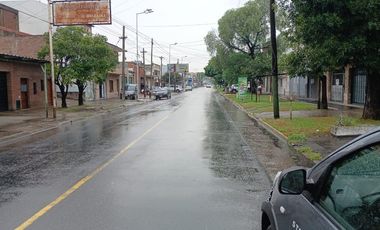 ALQUILER DE GALPON DE 600 M2 EN ESCALADA LANUS