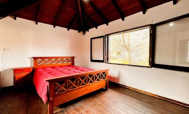 VENTA CASA 2 CABAÑAS PILETA QUINCHO SIERRA PADRES