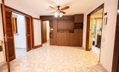 Casa de 4 dormitorios cochera patio zona Costanera