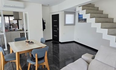 CASA 2 DORMITORIOS , JARDIN Y PILETA. IBARLUCEA
