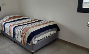 CASA 2 DORMITORIOS , JARDIN Y PILETA. IBARLUCEA