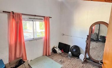Casa con Pileta y Parque en Burzaco