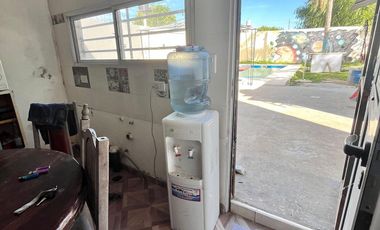 Casa con Pileta y Parque en Burzaco
