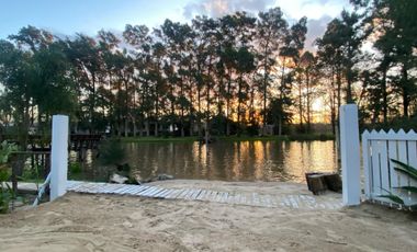 VENTA CASA LOTE 1400MTS TIGRE ARROYO RAMA NEGRA
