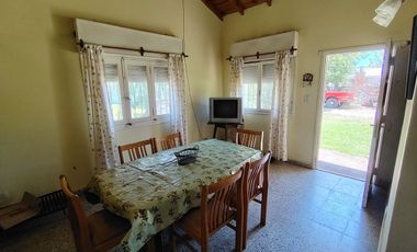 Casa en venta con amplio jardín