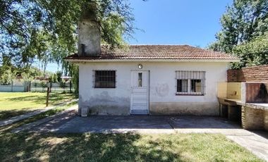 Casa en venta con amplio jardín