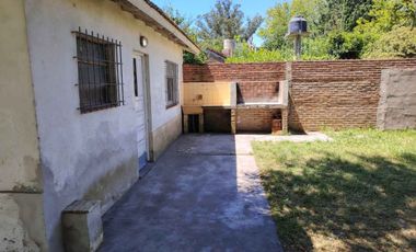 Casa en venta con amplio jardín