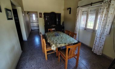 Casa en venta con amplio jardín