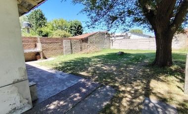 Casa en venta con amplio jardín