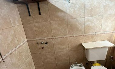 VENTA CASA 2 DORMITORIOS COCHERA