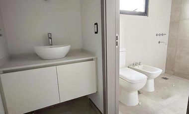 DUPLEX EN VENTA EN QUEBRADAS DE MANANTIALES 3 DORM