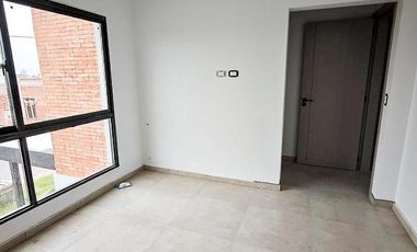 DUPLEX EN VENTA EN QUEBRADAS DE MANANTIALES 3 DORM