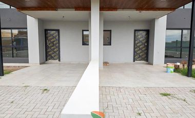 DUPLEX EN VENTA EN QUEBRADAS DE MANANTIALES 3 DORM