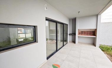 DUPLEX EN VENTA EN QUEBRADAS DE MANANTIALES 3 DORM