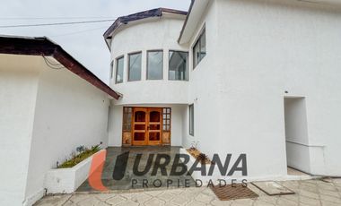 EXCLUSIVA CASA CON VISTA PANORÁMICA A LA HERRADURA