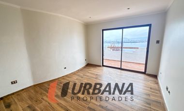 EXCLUSIVA CASA CON VISTA PANORÁMICA A LA HERRADURA