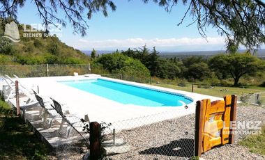 Alquiler Casa Permanente 3 ambientes, Cochera, Parrilla, Pileta y Gran Parque.Villa General Belgrano