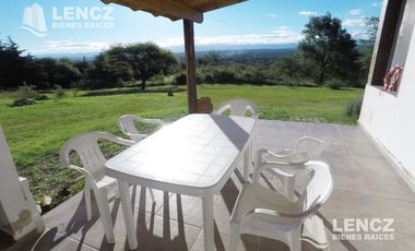 Alquiler Casa Permanente 3 ambientes, Cochera, Parrilla, Pileta y Gran Parque.Villa General Belgrano