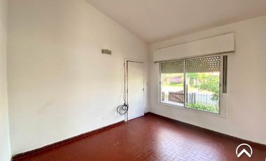 Alquiler - Casa barrio Balneario,  Villa de Merlo.