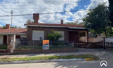 Alquiler - Casa barrio Balneario,  Villa de Merlo.