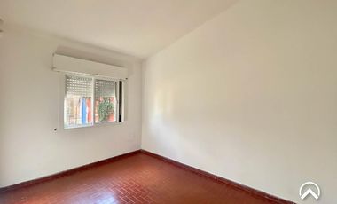 Alquiler - Casa barrio Balneario,  Villa de Merlo.