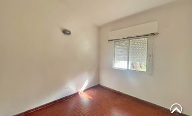 Alquiler - Casa barrio Balneario,  Villa de Merlo.
