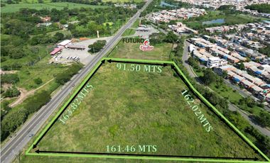 LOTE DESARROLLO COMERCIAL TIPO STRIP MALL O BODEGAS VIA PANAMERICANA