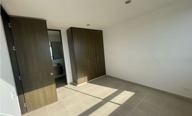 Apartamento de 87 M2 en 370 mill en La Mesa Cund, COL linda vista.