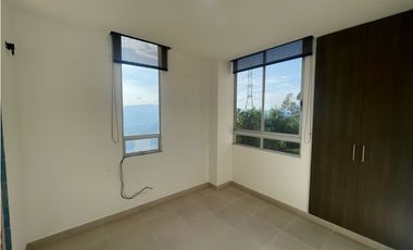 Apartamento de 87 M2 en 370 mill en La Mesa Cund, COL linda vista.