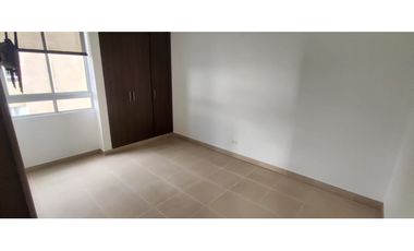 Apartamento de 87 M2 en 370 mill en La Mesa Cund, COL linda vista.
