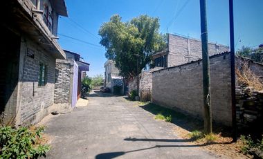 Buen terreno con servicios, semiplano y listo para construir