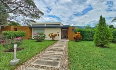 Maat Vende Casa  en Condominio-Villeta 2.697m2 $1.590Millones