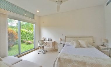Maat Vende Casa  en Condominio-Villeta 2.697m2 $1.590Millones