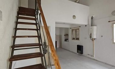 CASA EN ALQUILER - 1 dormitorio - Calle Sarmiento 2750, Río Cuarto