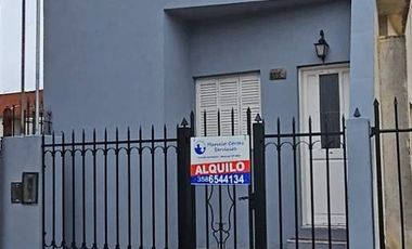 CASA EN ALQUILER - 1 dormitorio - Calle Sarmiento 2750, Río Cuarto