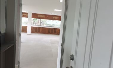 OFICINA EN ARRIENDO SANTA LUCIA. CARTAGENA