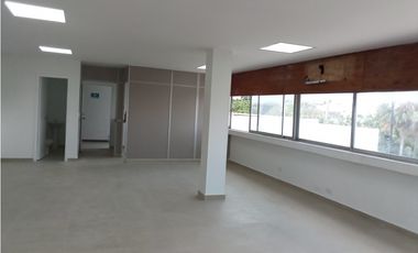 OFICINA EN ARRIENDO SANTA LUCIA. CARTAGENA